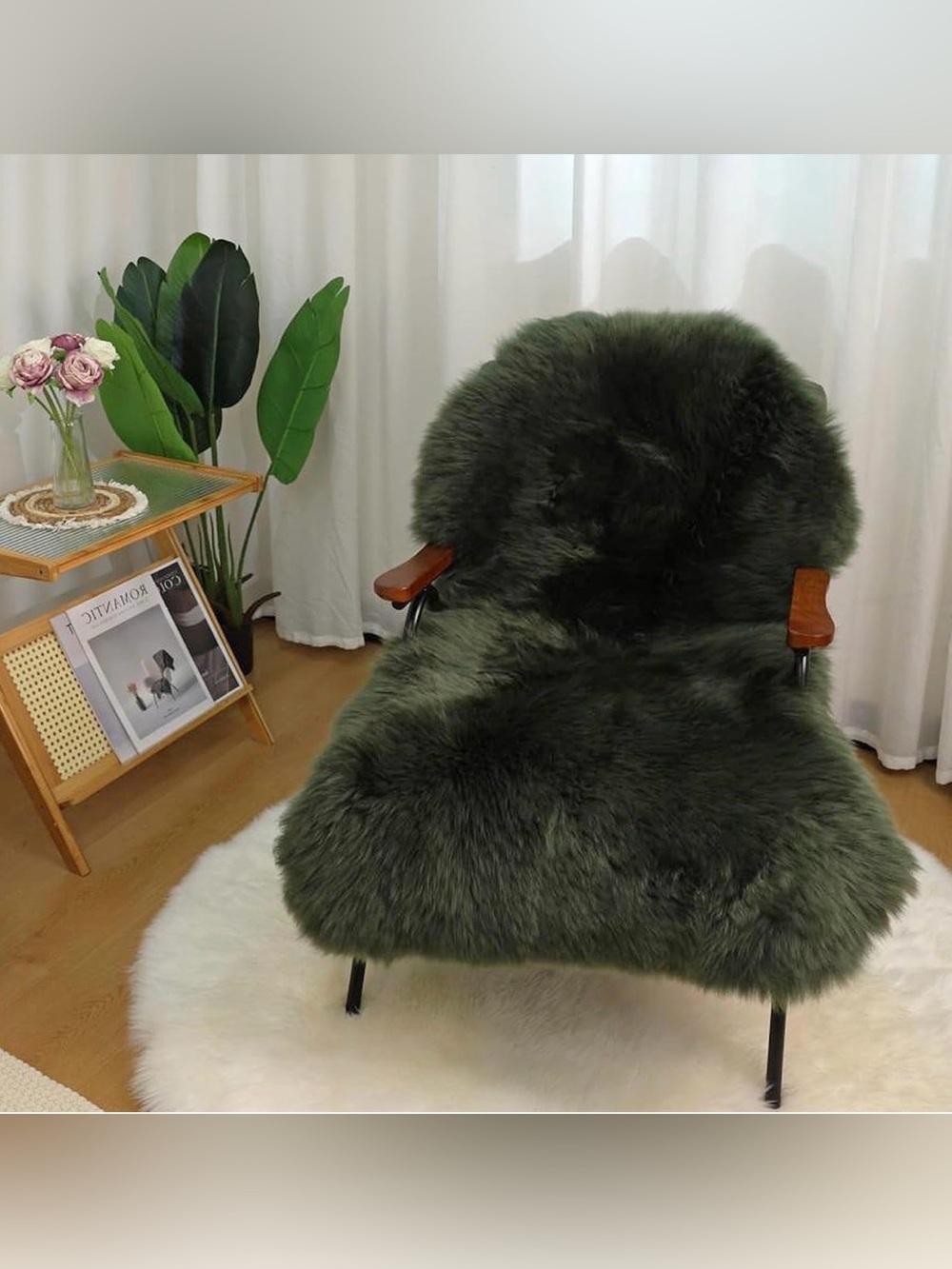 RZLWOOL Genuine Sheepskin Rug 
(Forest Green) 2'x 3' (36” x 24”) - Picture 4 of 17